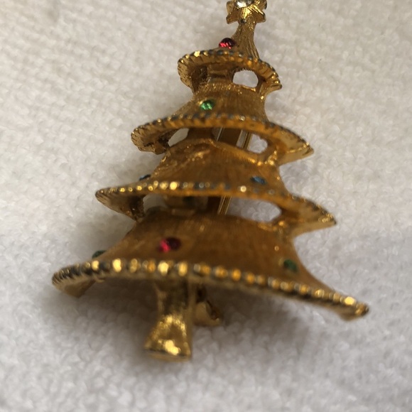 Vintage Christmas tree gold tone brooch pin, with multiple colored stones. - Picture 4 of 9